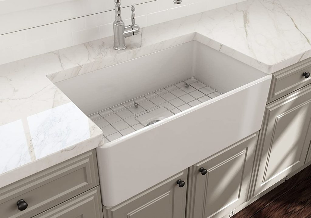 white porcelain undermount kitchen sink