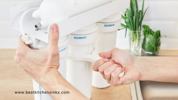 DIY tips to change the water filter cartridges